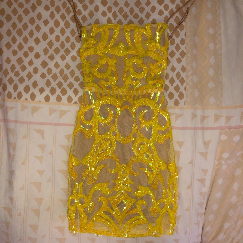 Lucy in the Sky Store Yellow backless sequin dress